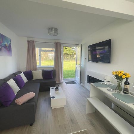 Look No Further Gorgeous Newly Renovated Contemporary Chalet Sandown Bay Holiday Centre Kültér fotó