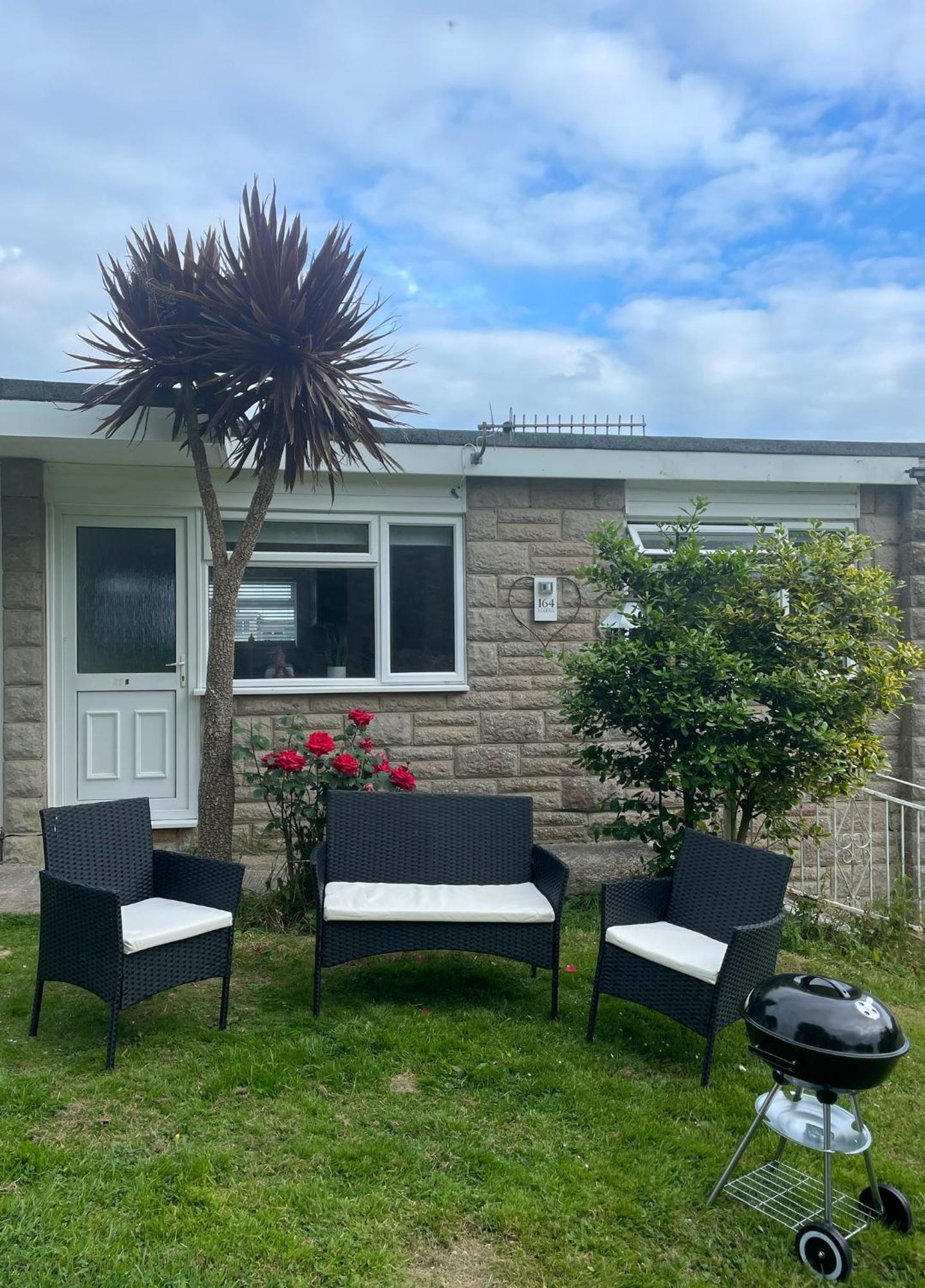 Look No Further Gorgeous Newly Renovated Contemporary Chalet Sandown Bay Holiday Centre Kültér fotó