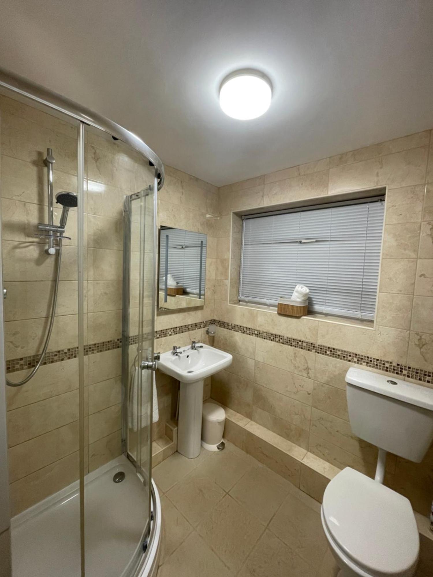 Look No Further Gorgeous Newly Renovated Contemporary Chalet Sandown Bay Holiday Centre Kültér fotó