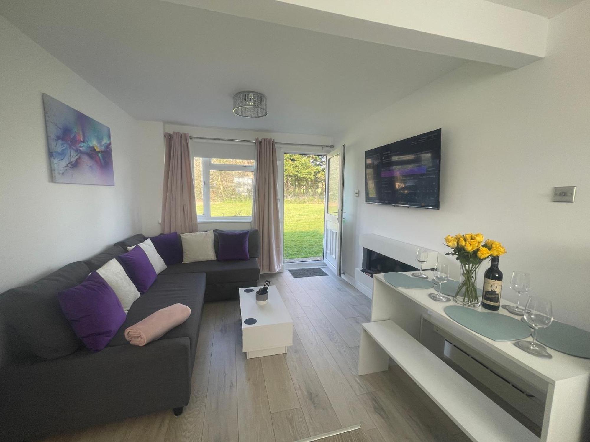 Look No Further Gorgeous Newly Renovated Contemporary Chalet Sandown Bay Holiday Centre Kültér fotó
